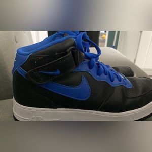Nike men’s custom Air Force 1 size 10.5. Like new.